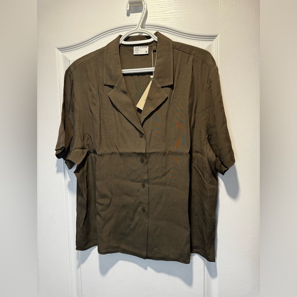 Frank & Oak The Camp Collar Blouse in Dark Khaki - Picture 8 of 14
